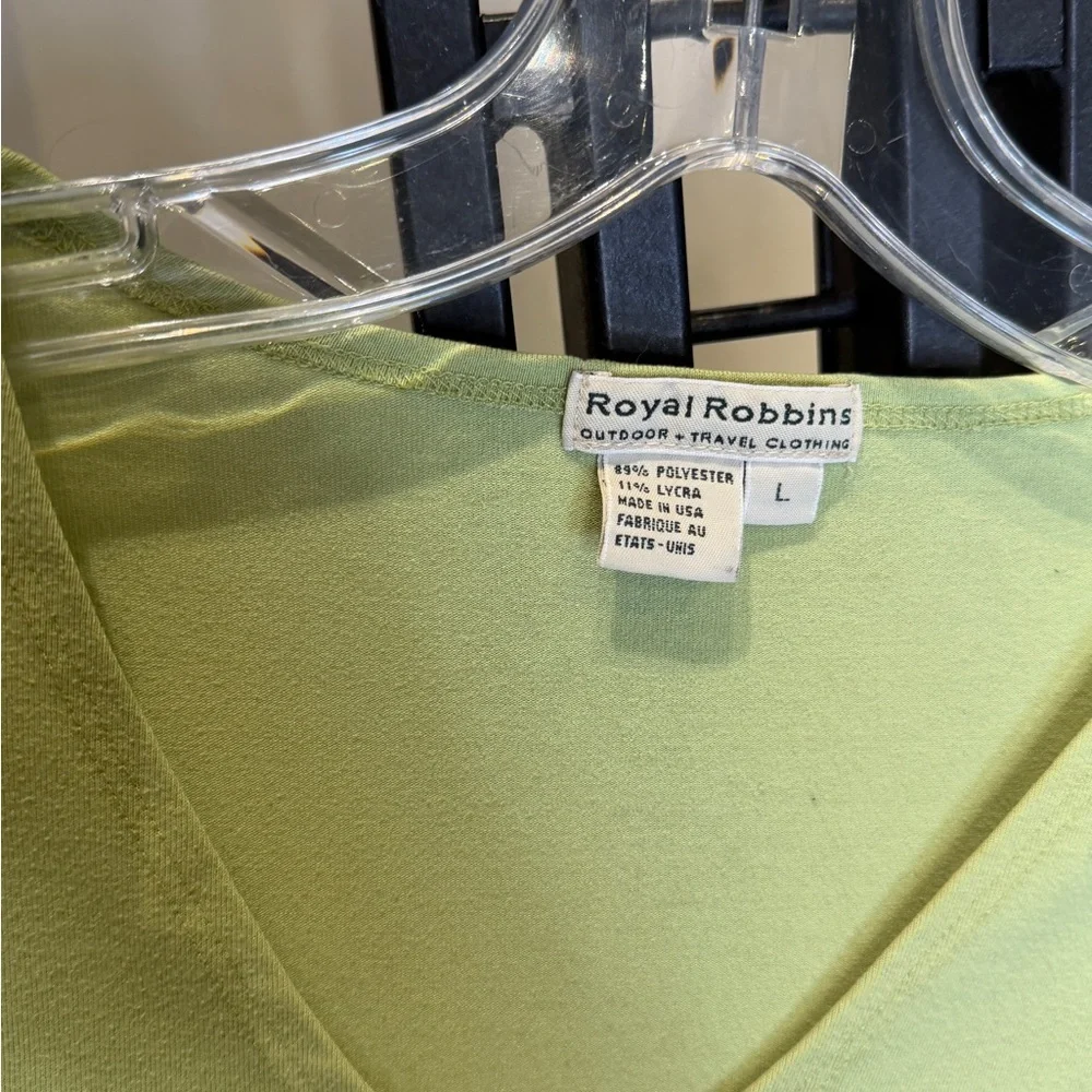 Royal Robbins Light Green V-Neck Short Sleeve Tee - Picture 4 of 4